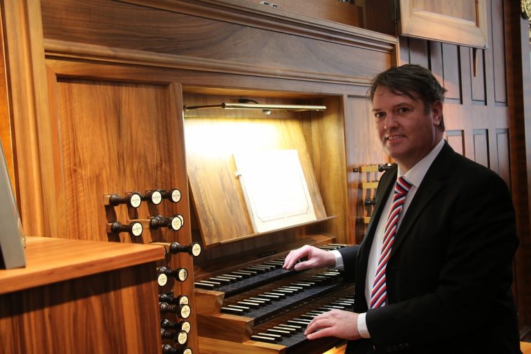 Benefizkonzerte für die Ukraine mit Domorganist Martin Bernreuther