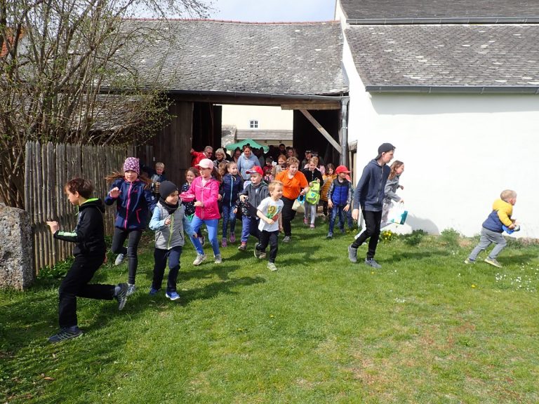 Erfolgreiche „Ostereier-Jäger“ im Jura-Bauernhofmuseum