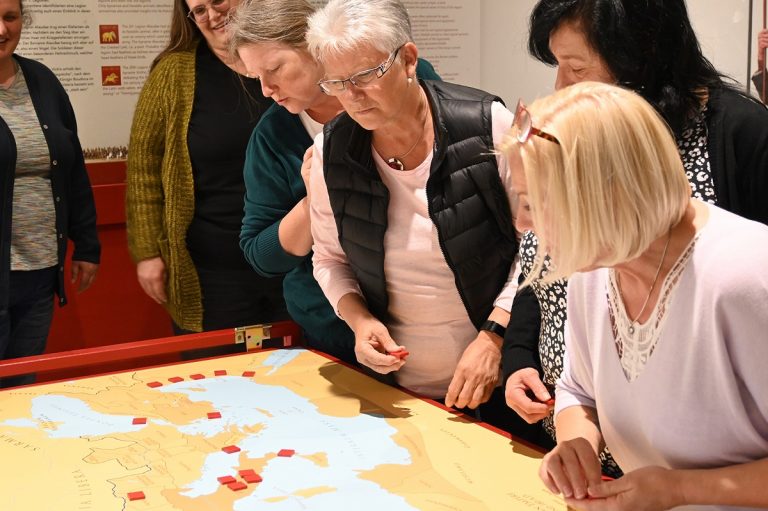 Staunen, Berühren, Mitmachen im kelten römer museum