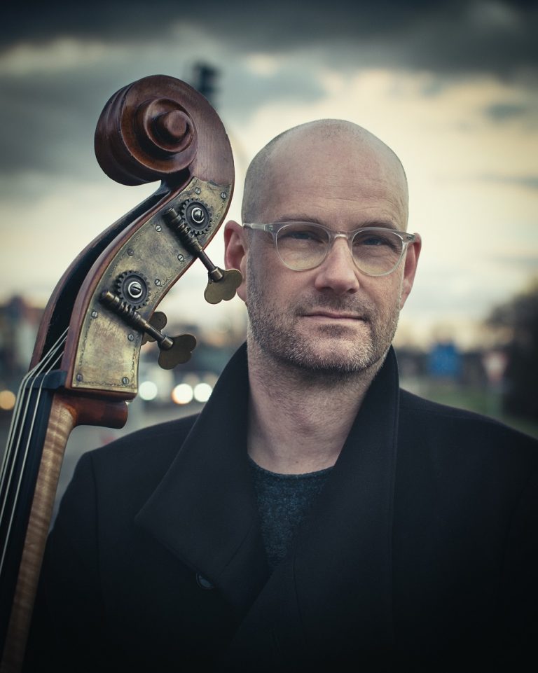 Livetalk & Musik im Schlösschen Hessellohe