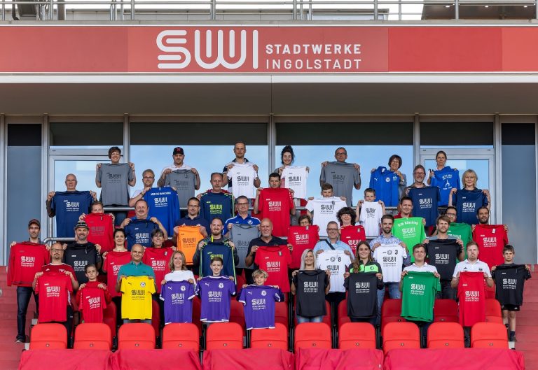 Neue Trikots für 25 Vereine aus der Region