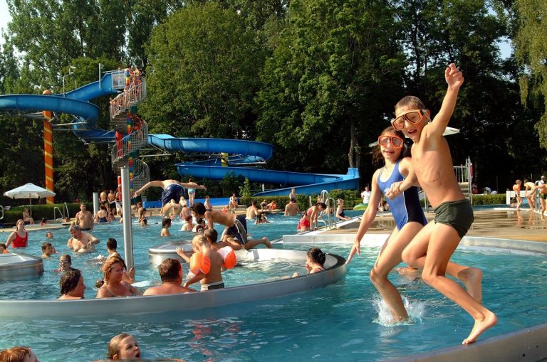 Vergünstigte Saisonkarte für Neuburger Brandlbad
