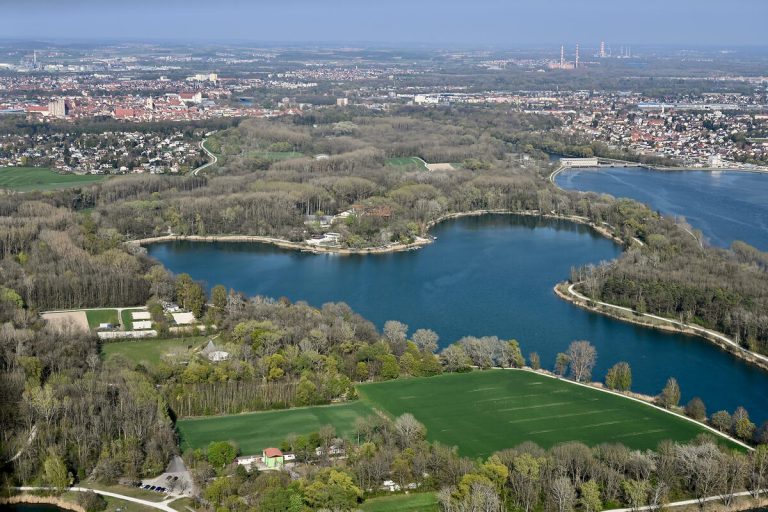 Badeverbot wegen Blaualgen im Ingolstädter Baggersee