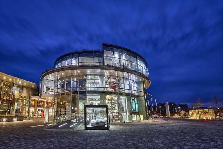 Audi 80 ist der Star im Audi museum mobile