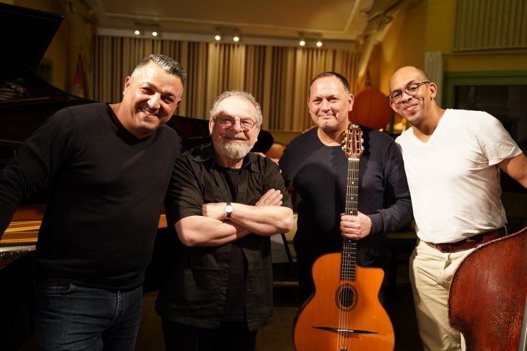 „Gypsy Today“ zeigt mitreißenden Jazz im Audi Forum Ingolstadt