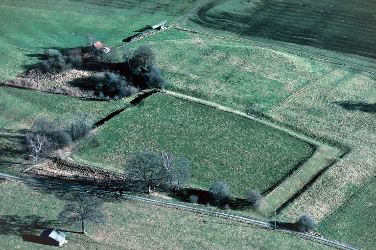 Keltische Herrenhöfe und Viereckschanzen