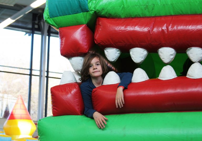 Über 3.200 Kinder hüpfen durch die Weihnachtsferien