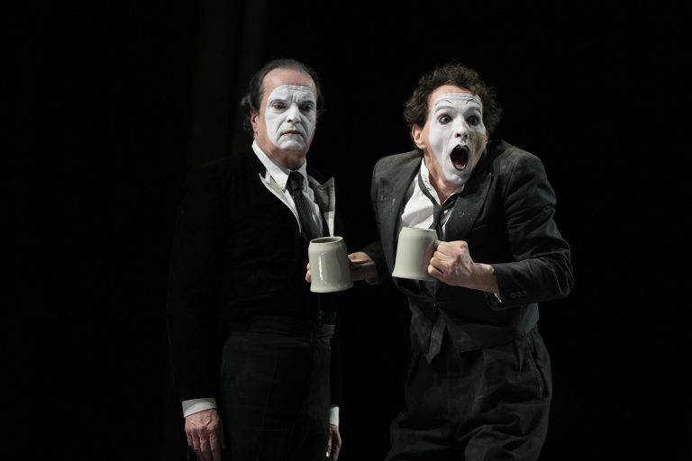 Zum letzten Mal in Ingolstadt: „Die Nashörner“