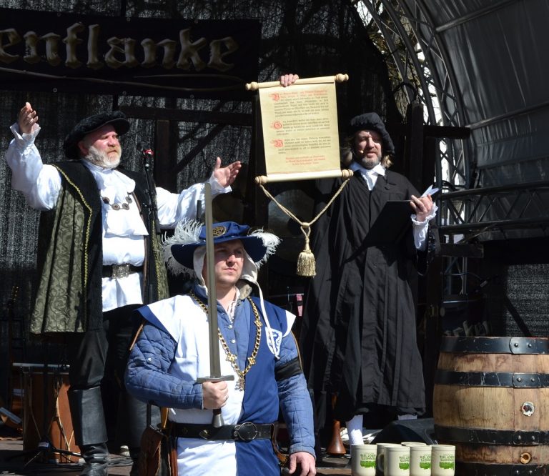 Neuer Vorschlag: Fest zum Reinen Bier am Theaterplatz