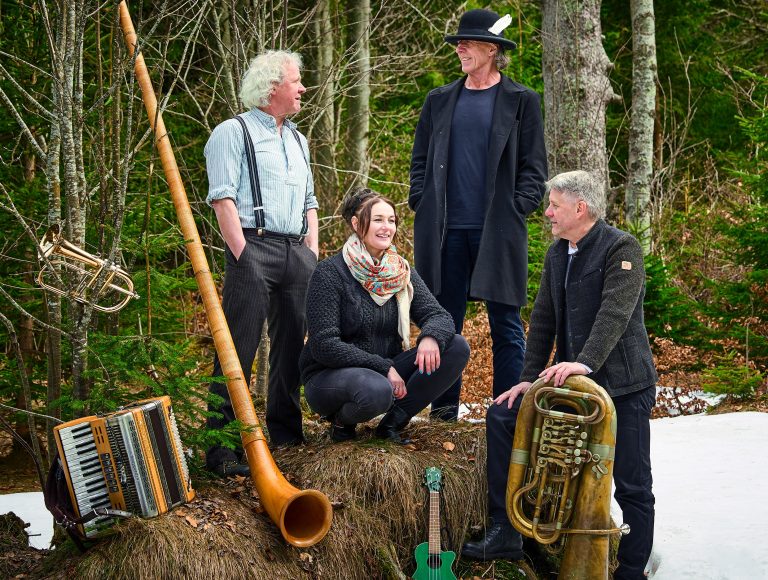 Susi Raith “Es weihnachtet…dahoam und überall“