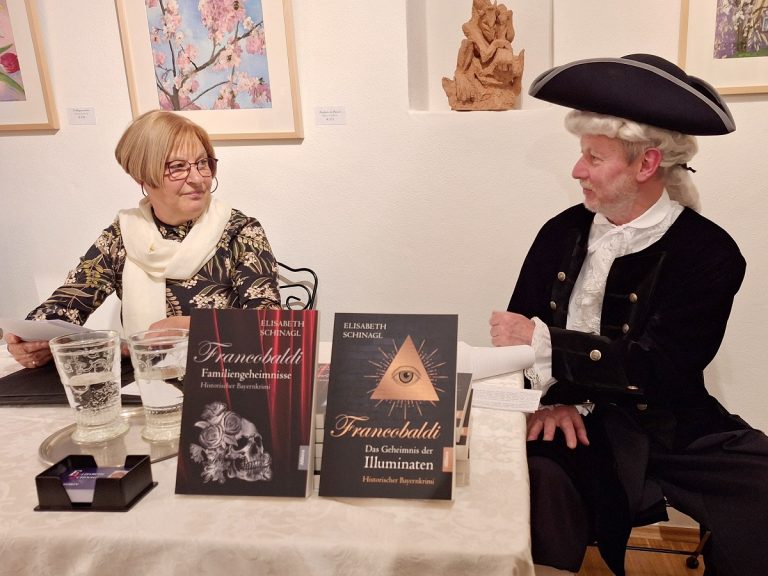 Kostüm-Lesung: „Francobaldi-Familiengeheimnisse“