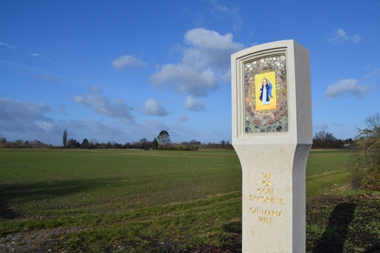 Ein Marterl als Zeichen des Glaubens