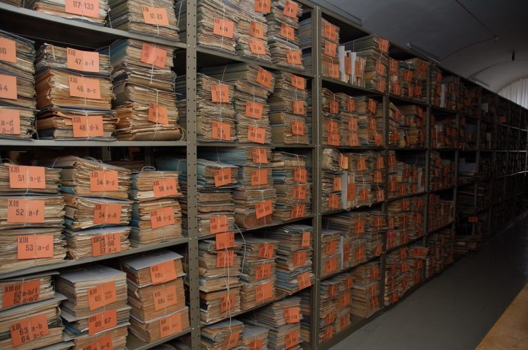 Archive als Fundamente der Demokratie