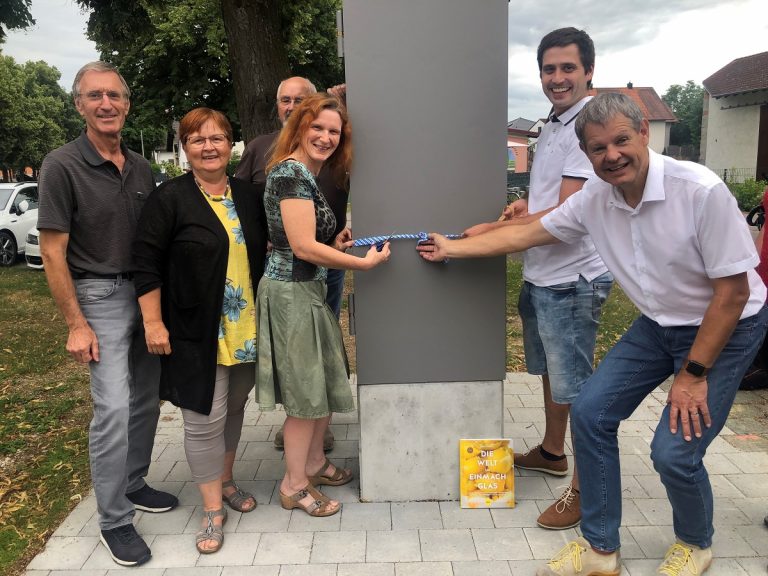 Ein Bücherschrank für Zuchering