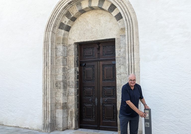 Barrierefreier Zugang im Eichstätter Dom