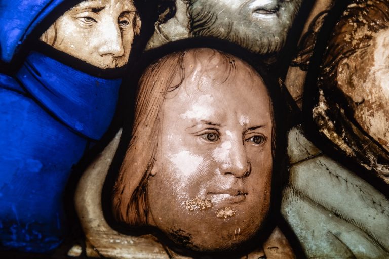 Sensation im Dom? Mögliche Glasmalerei von Hans Holbein