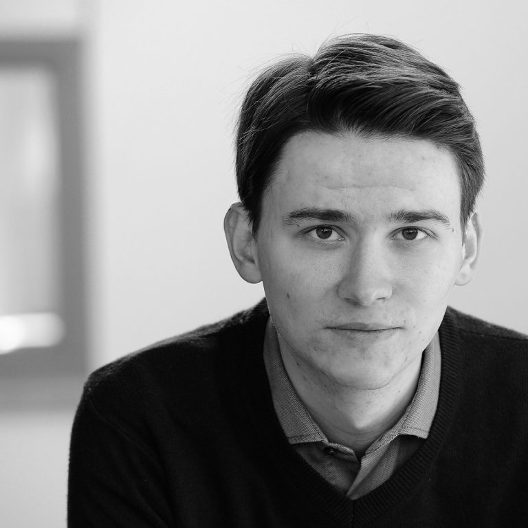 Twentyfour: Pfaffenhofener Pianist Kilian Brock im Trio