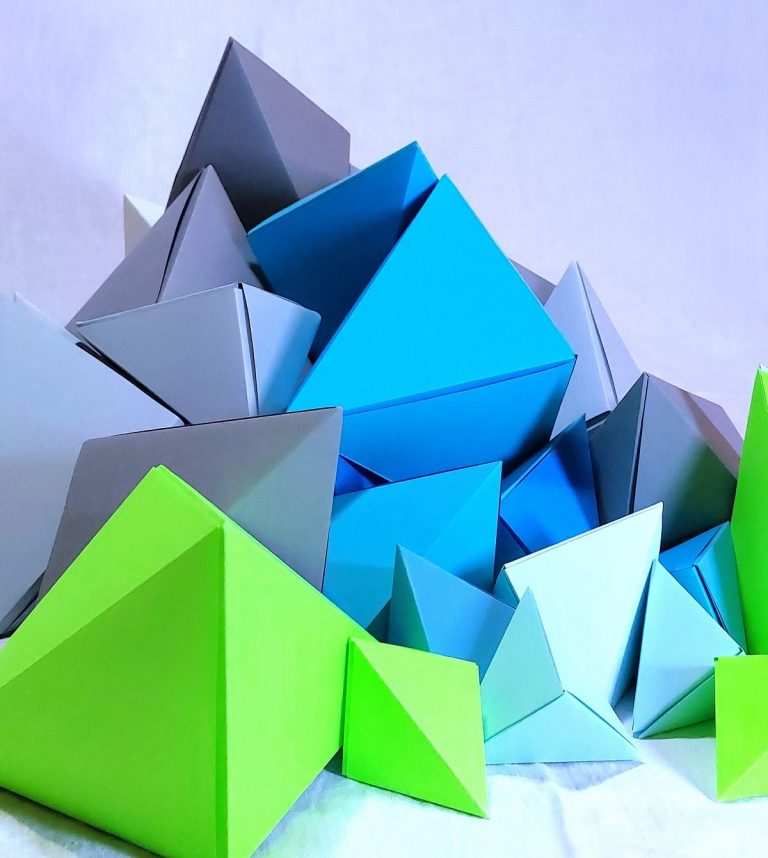 „Licht und Farbe“: Studierende präsentieren ihre Werke