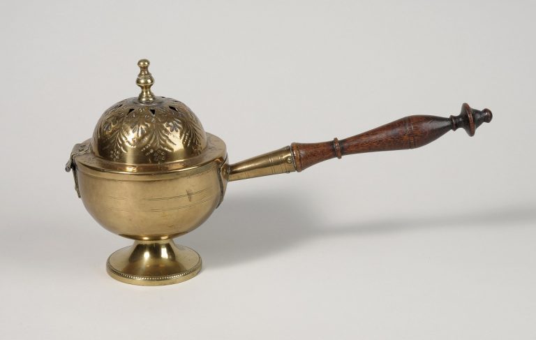 Hybride Mittagsvisite: Weihrauch