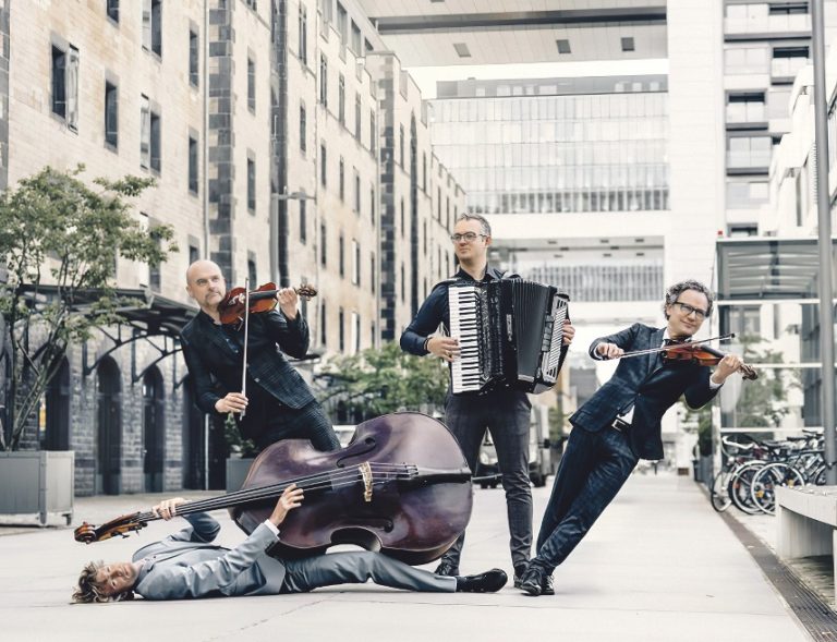 Beethoven mit dem GKO und Uwaga!