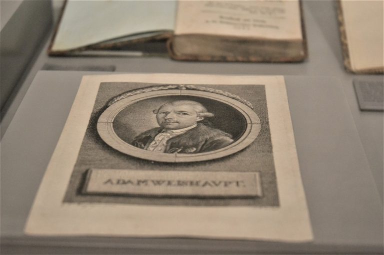 Uraufführung: Weishaupt und die Gespenster