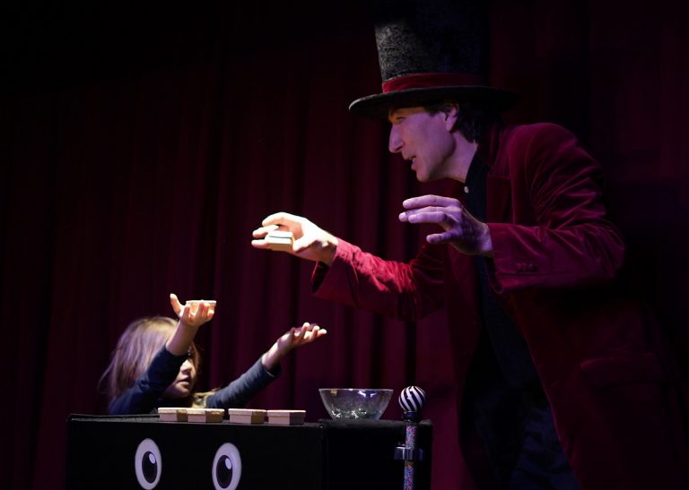 Zuatzvorstellung: Family Magic Show