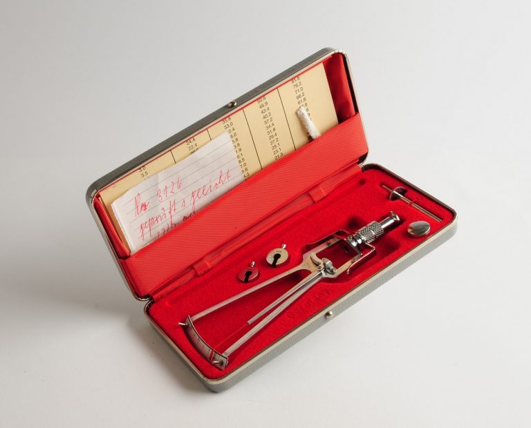 Mittagsvisite: Tonometer nach Schiötz