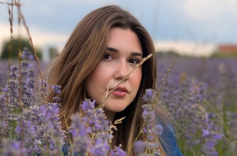 Bestsellerautorin Gabriella Santos de Lima in Schrobenhausen