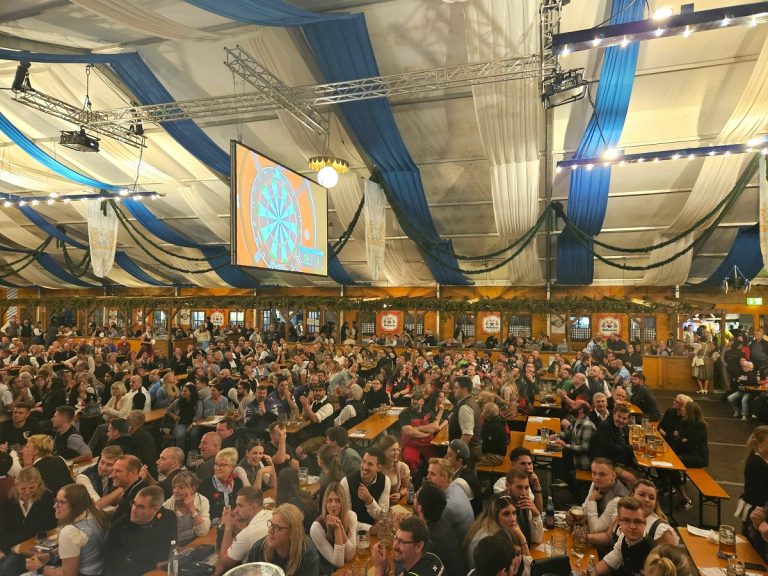Großer Dart-Abend beim Pfaffenhofener Volksfest
